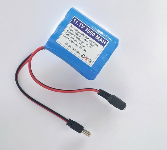 PATOYS | 11.1V 3000 mAh Rechargeable Battery Pack Type: 18650 with 3S BMS Nominal Voltage: 11.1V Full Charge: 12.6V
Discharge Cut Off: 9V - PATOYS
