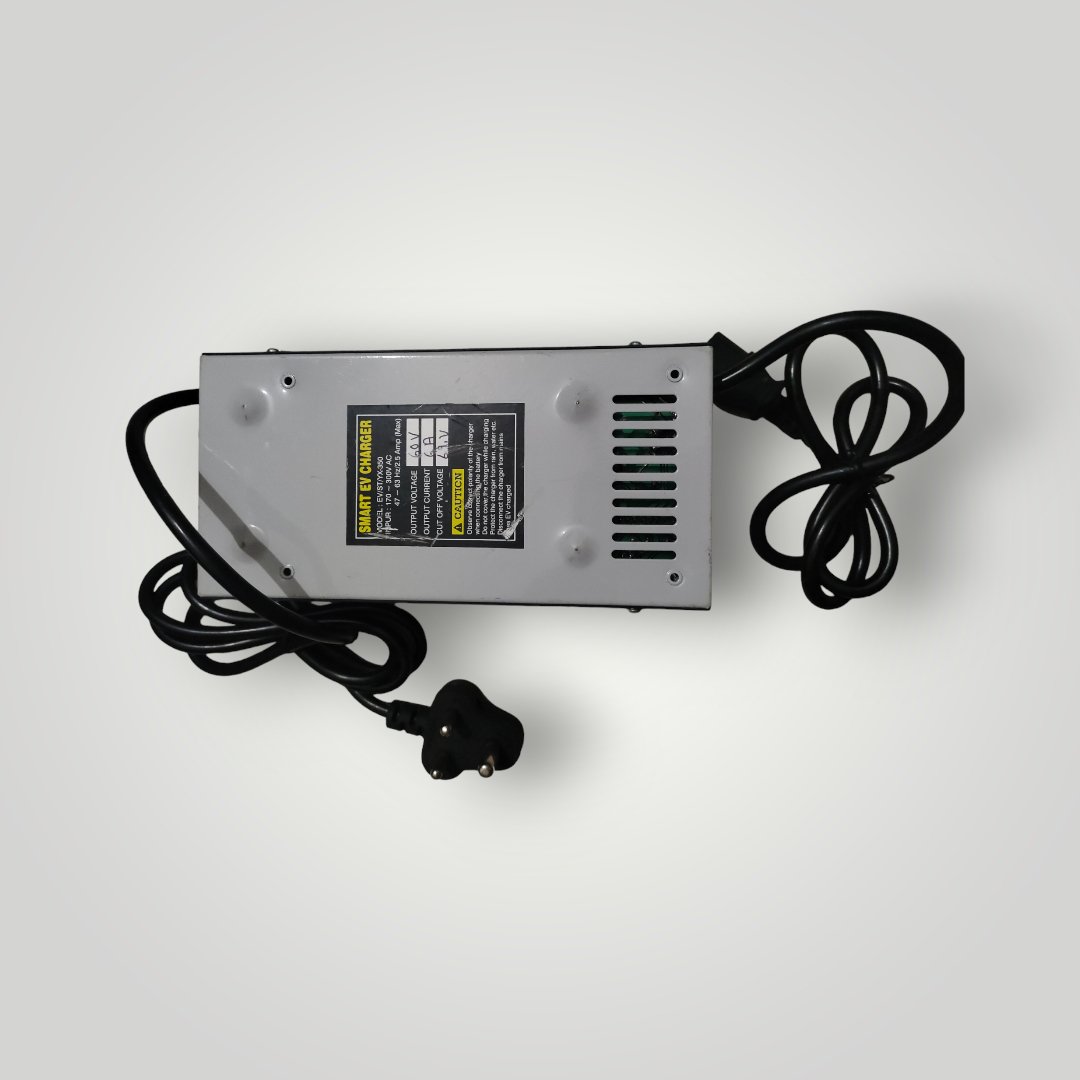 PATOYS | E - Rickshaw Battery Charger 48v/60v/72v (Intelligent EV Charger) - PATOYS