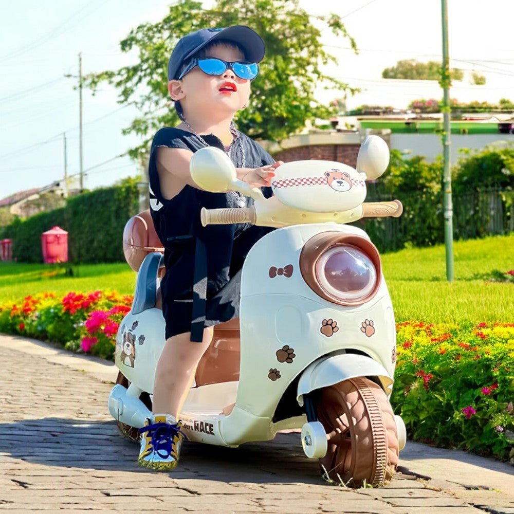 PATOYS | Kids Vespa - Activa Type Electric Scooter | 2 - 5 Years Ride - On - PATOYS - HLW - 8188